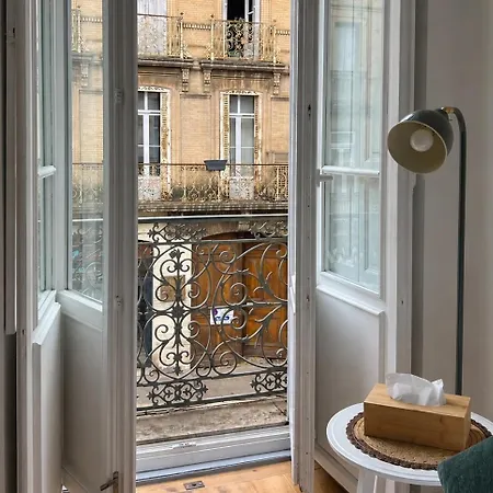 Daire Elegant Avec Balcon - Hypercentre *