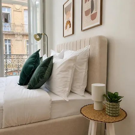 Elegant Avec Balcon - Hypercentre Daire